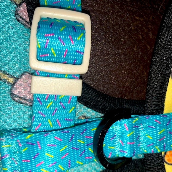 Frenchie Duo Reversible dog harness, Size Medium & Cooling Bandana, EUC - Picture 8 of 11